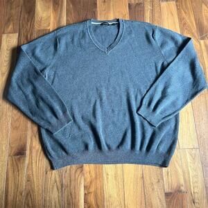 Van Heusen Men's XL Gray V-Neck Pullover Sweater Long Sleeve Casual